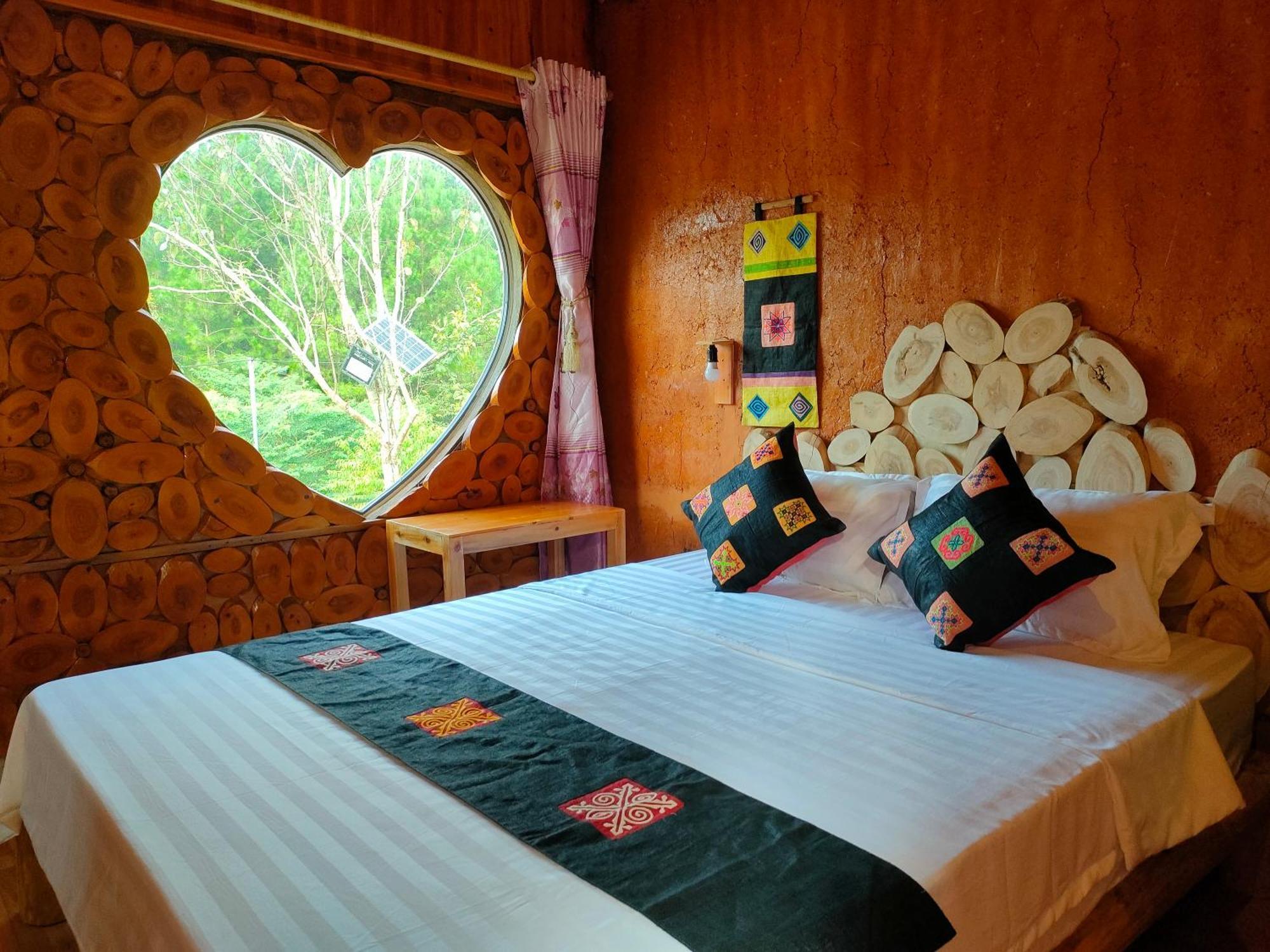 Ly Danh Homestay Quan Ba Værelse billede